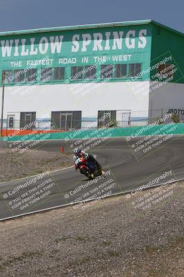 media/Apr-20-2025-AHRMA (Sun) [[393a79c373]]/Race/Group 4/Turn 4b/